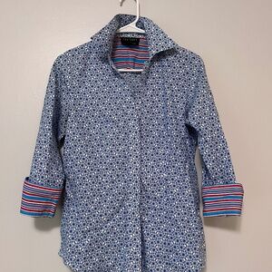 Women's Button Up Shirt with Contrasting Cuffs Size 4